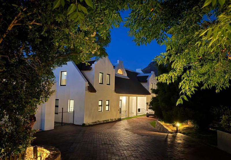 4 Bedroom Property for Sale in Noordhoek Western Cape